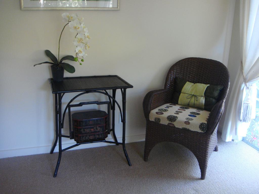By The Park B & B Whangarei Exterior foto